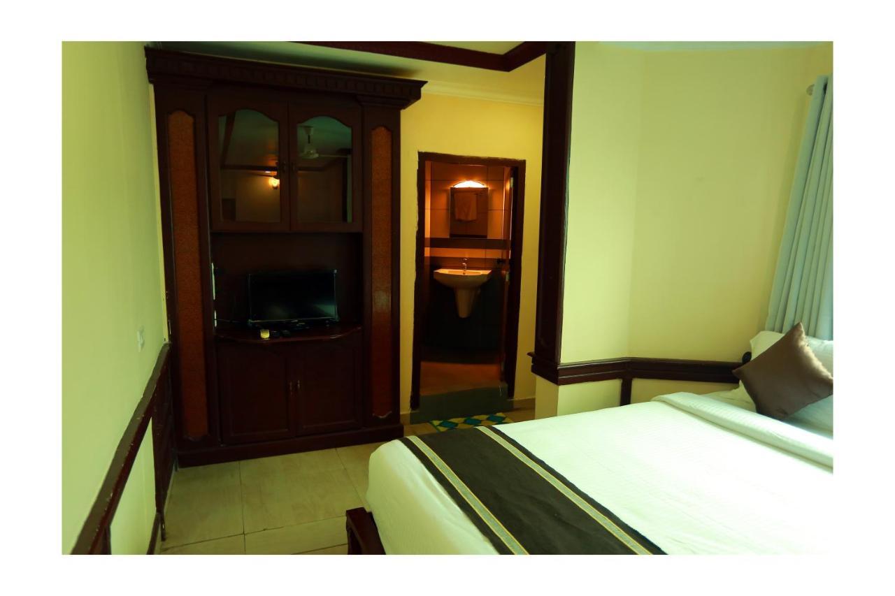 Corridor Calicut Airport Hotel Kondotty Eksteriør billede