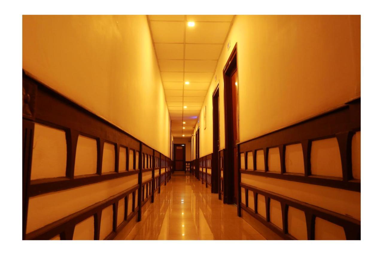 Corridor Calicut Airport Hotel Kondotty Eksteriør billede