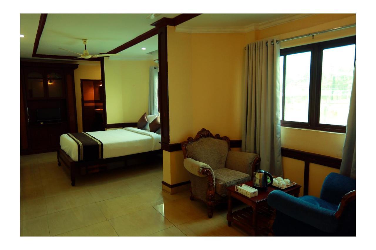 Corridor Calicut Airport Hotel Kondotty Eksteriør billede