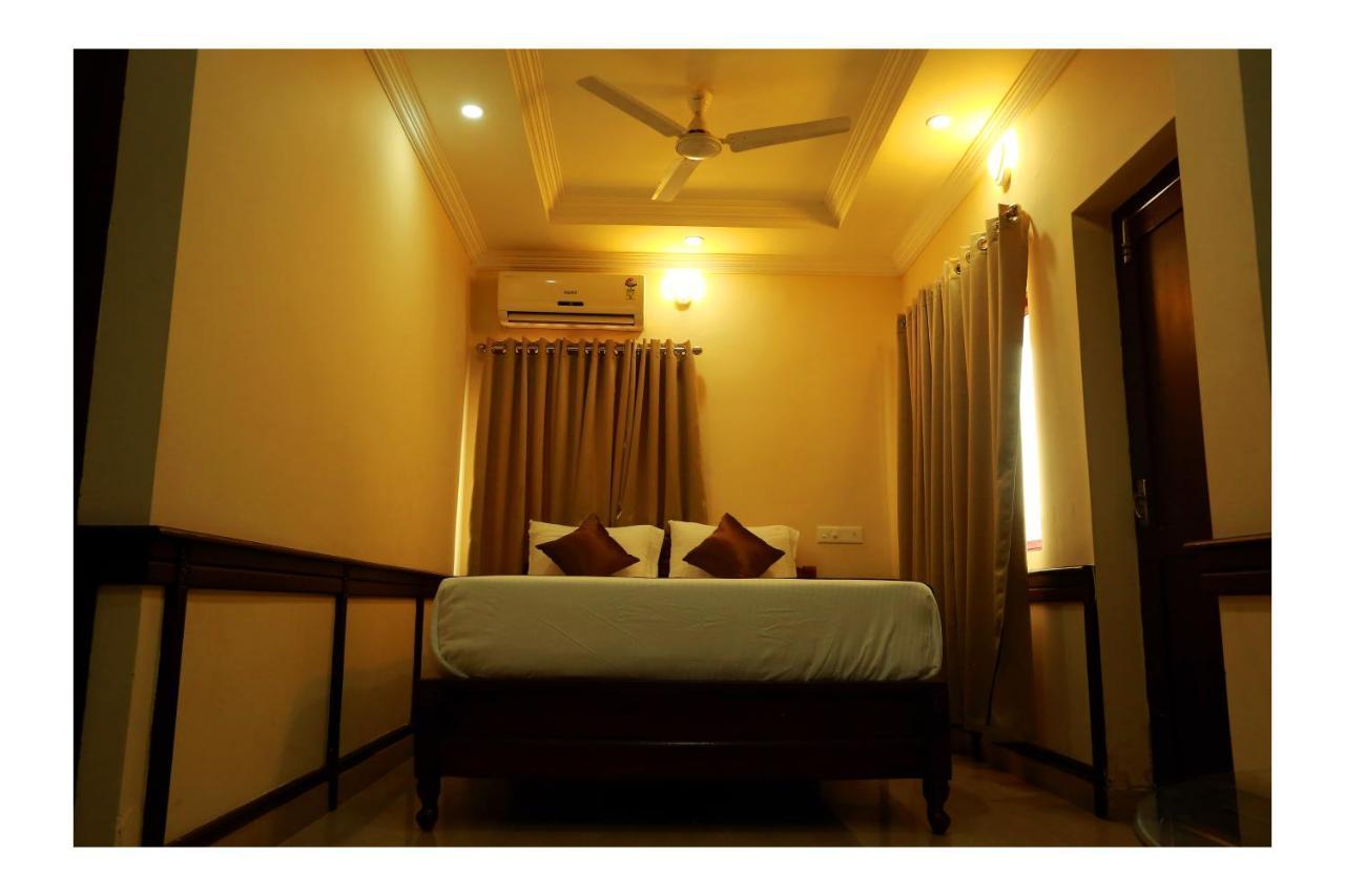 Corridor Calicut Airport Hotel Kondotty Eksteriør billede