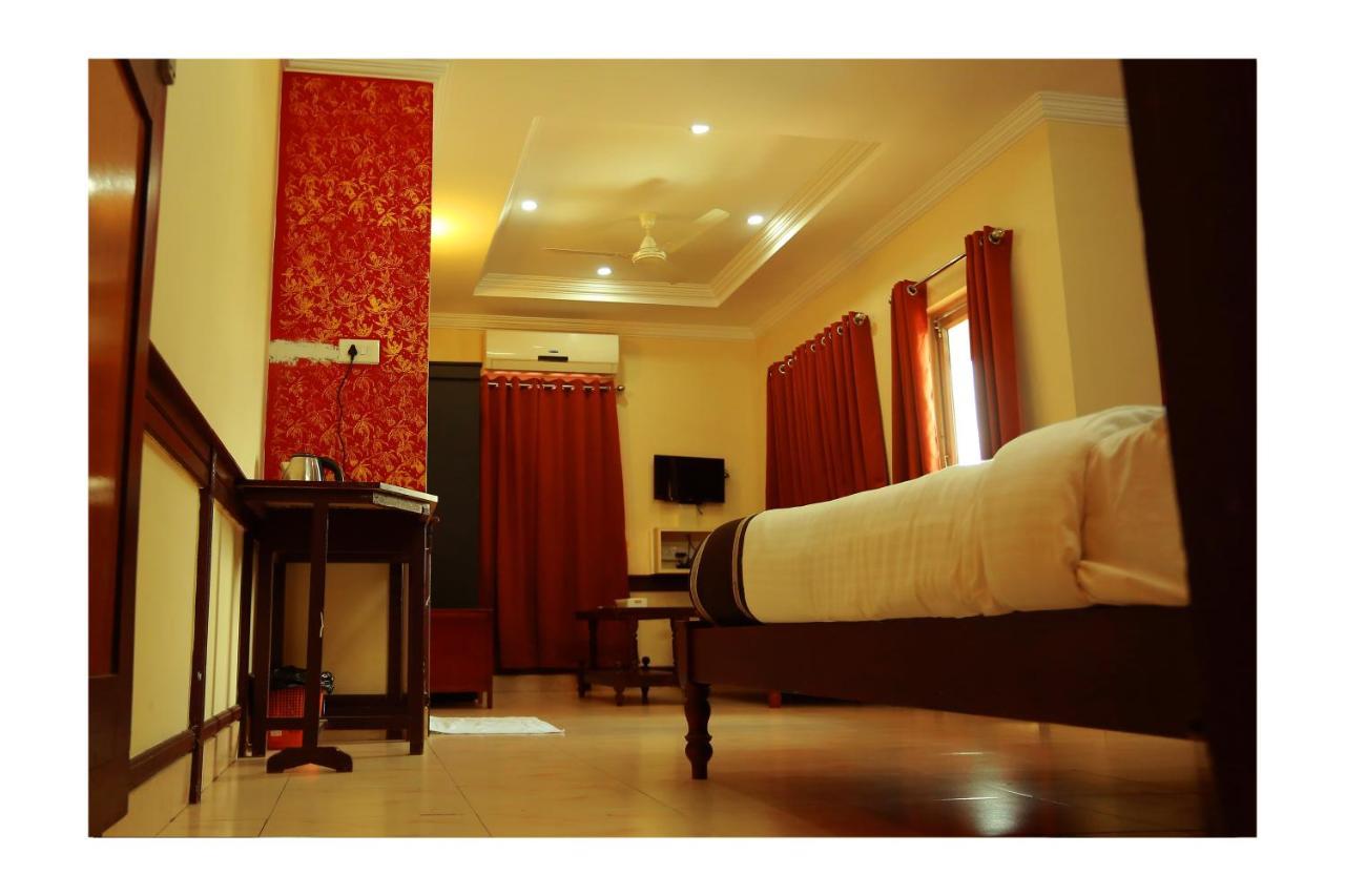 Corridor Calicut Airport Hotel Kondotty Eksteriør billede